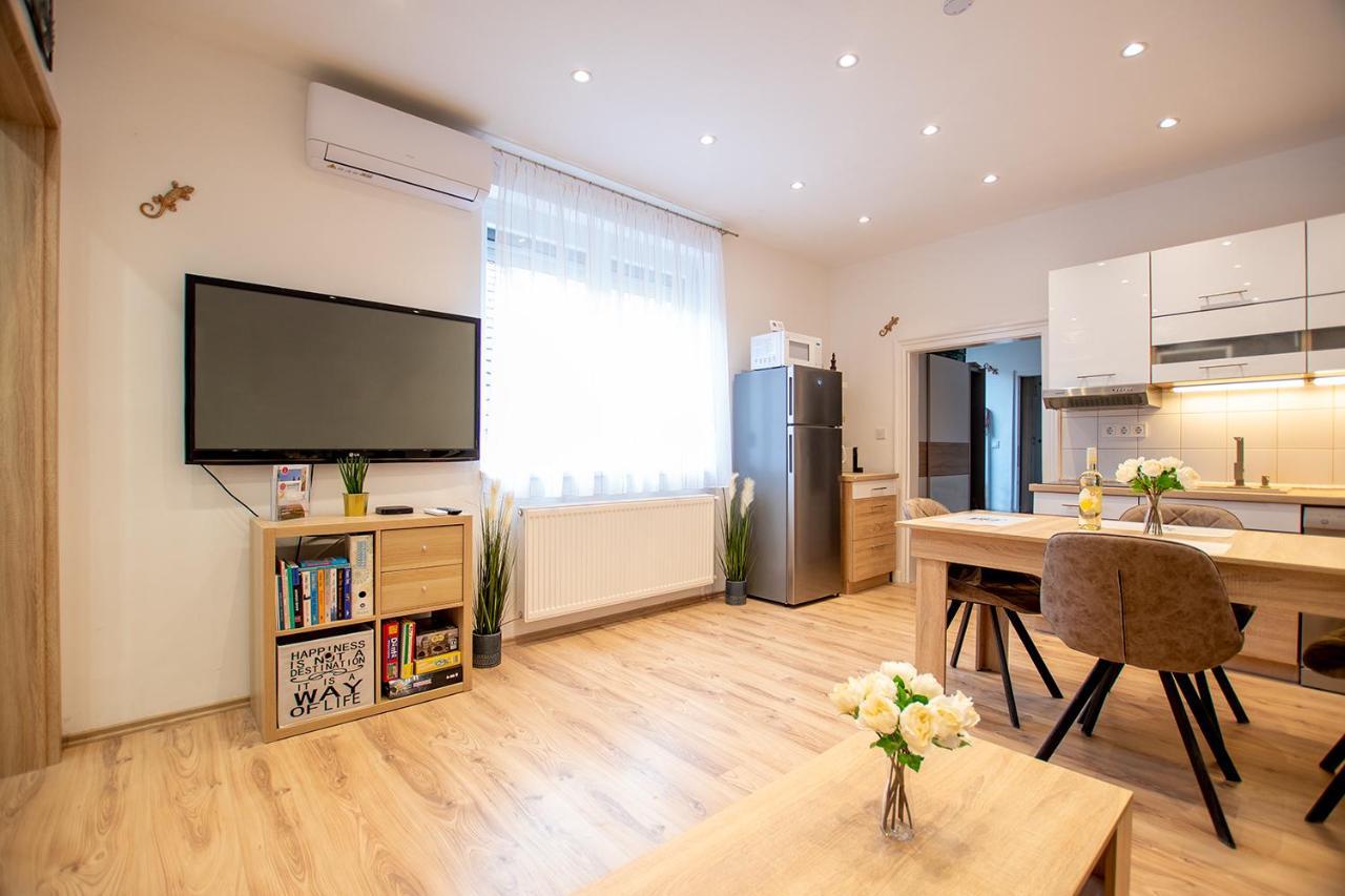 Zora Lak Apartment Sopron Exterior photo